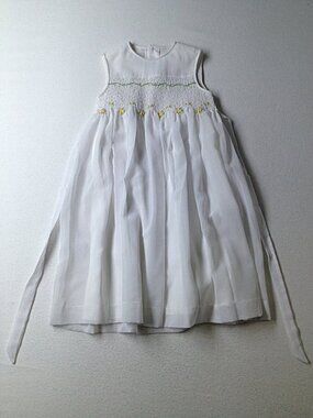 Girl Fantaisie Kids White Smocked Flowers Holiday Party Easter Dress Size 4
